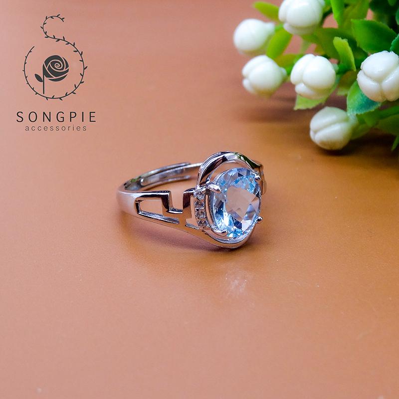 Wedding Rings 925 Silver Natural Sea Blue Crystal Fashion Shiny Women's Ring Banquet Party Proposal Valentine's Day Gifts Exquisite Jewelry, Slivery;golden
Wedding Rings 925 Silver Natural Sea Blue Crystal Fashion Shiny Women's Ring Banquet Party Proposal Valentine's Day Gifts Exquisite Jewelry, Slivery;golden
