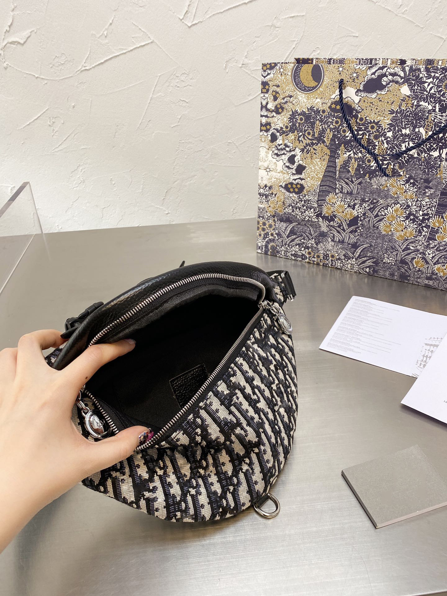 2022 fashion oblique waist bag winter design women handbag purses all color cute crossbody bags unisex saddle shoulder
2022 fashion oblique waist bag winter design women handbag purses all color cute crossbody bags unisex saddle shoulder
