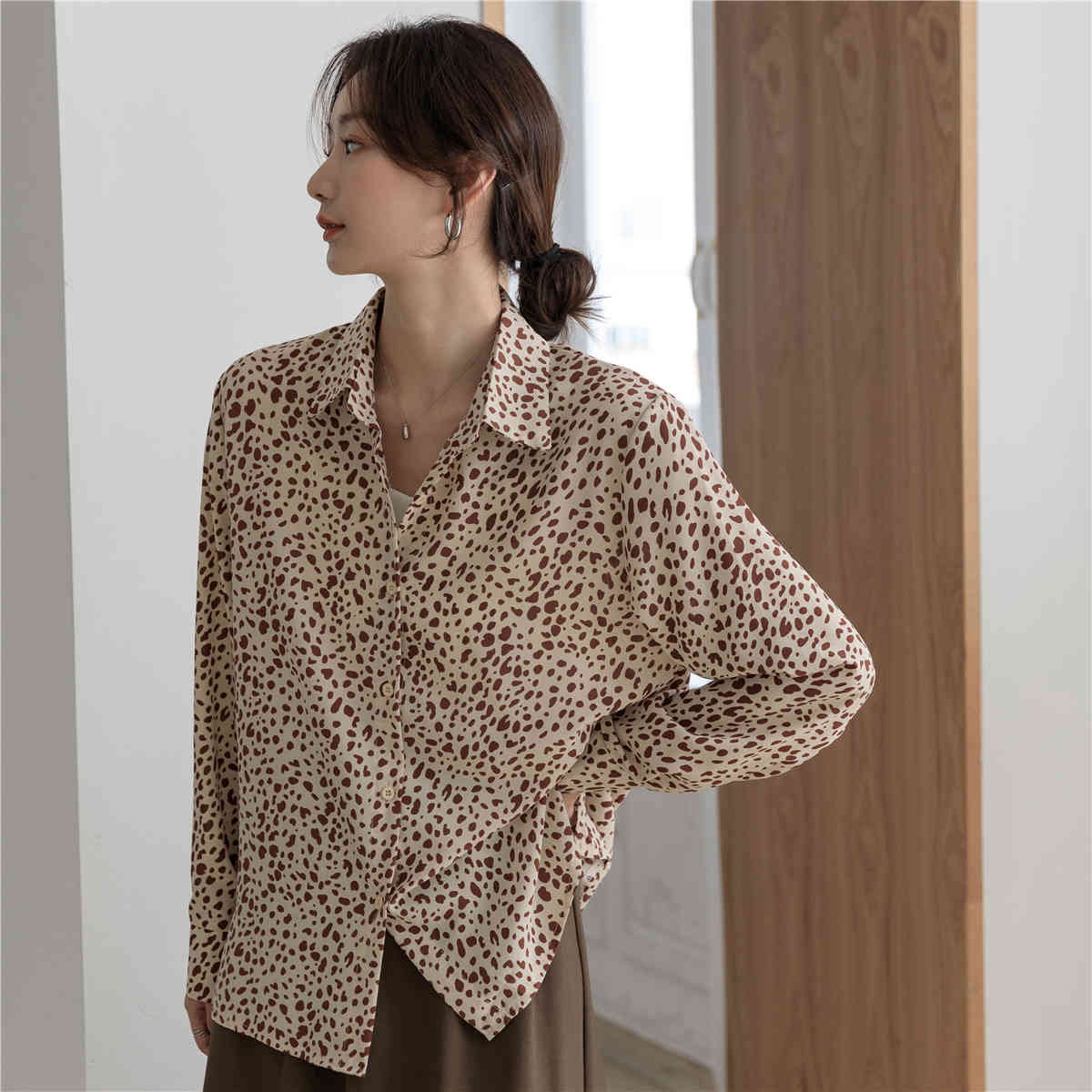 Vintage Blouse Women Lady Long Sleeves Female Shirts Leopard Print Shirt Loose Sleeve Blusa Chiffon Top 929J 210420