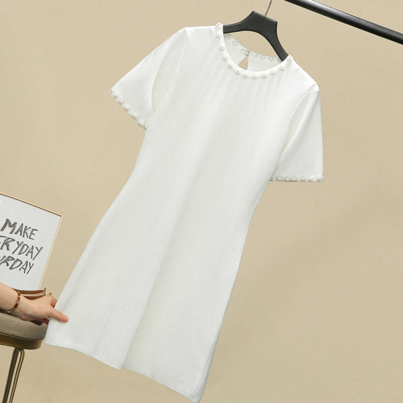 VANOVICH Round-necked Summer Women Dress Short-sleeved Temperament Fashion Ladies Beaded Clothing 210615, White
VANOVICH Round-necked Summer Women Dress Short-sleeved Temperament Fashion Ladies Beaded Clothing 210615, White