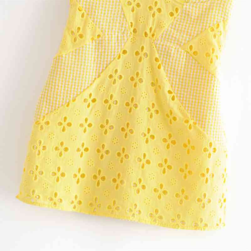 Women Summer Dress Female Sexy Lace Cutout Pattern Stitching Three-dimensional Chest Support Thin Suspenders Mini Dresses Woman 210409