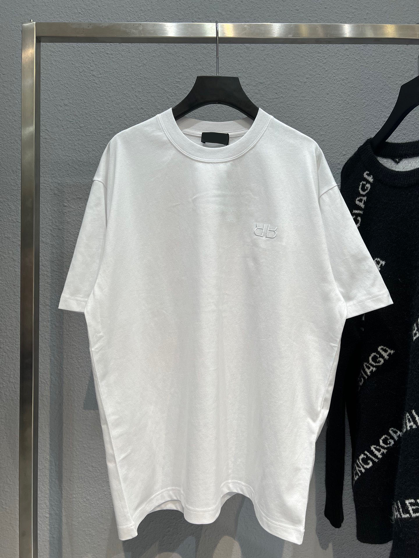 2022 new spring summer cotton T-shirt round neck printed pocket short sleeve oversized us eu size 01
2022 new spring summer cotton T-shirt round neck printed pocket short sleeve oversized us eu size 01