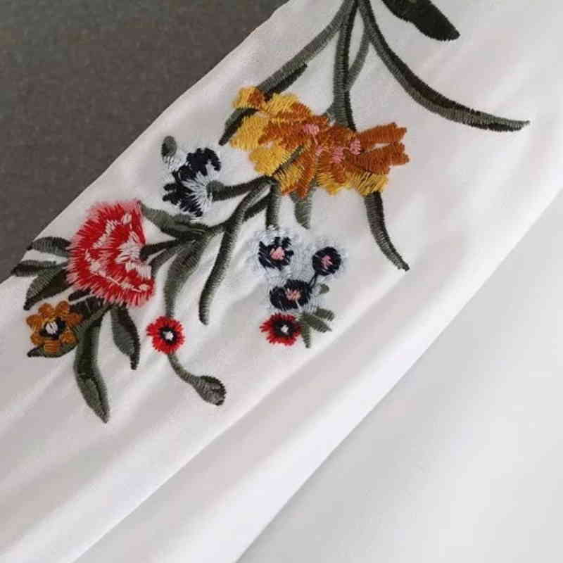 fashion women Floral Embroidered Smock White black shirt Long sleeve blouses Casual Loose tops chemise femme blusas S2638 210430