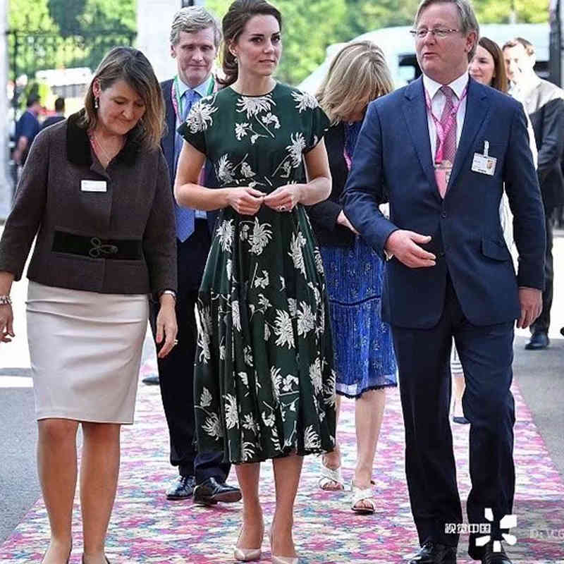 Kate middleton retro printing short-sleeve flowers elegant temperament banquet dress of the women spring summer quality, Cyan
Kate middleton retro printing short-sleeve flowers elegant temperament banquet dress of the women spring summer quality, Cyan