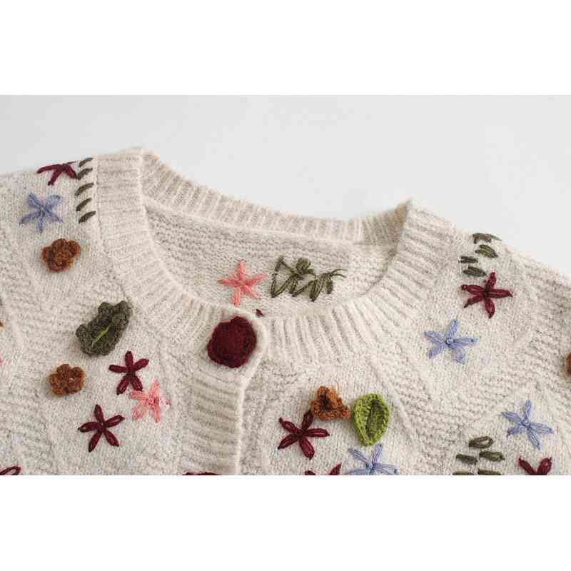 Winter French 3D Crochet Flowers Knitted Cardigan Kawaii Retro Sweater Coat Center Buttons Woman Long sleeve Short Jumper 210429