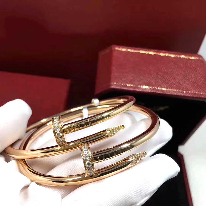Design 316L Stainless Steel Plating 14K Real Gold Screw Bracelet for Women Temperament Jewelry Charm AAA Zircon Gift Ins
Design 316L Stainless Steel Plating 14K Real Gold Screw Bracelet for Women Temperament Jewelry Charm AAA Zircon Gift Ins