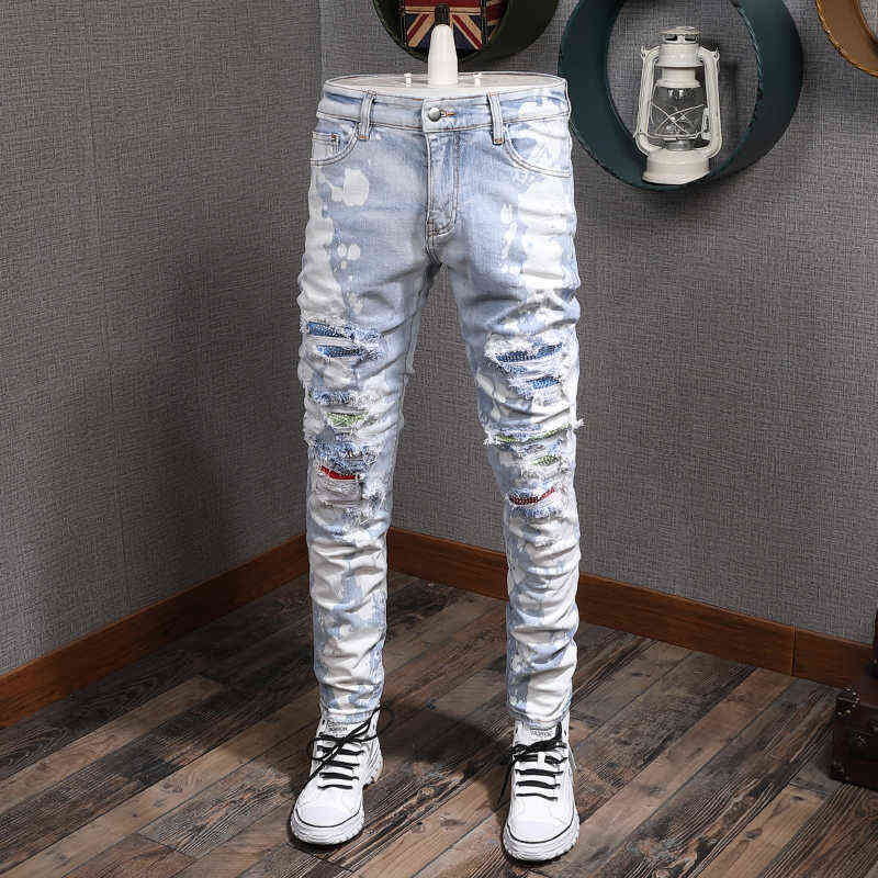 Fashion Streetwear Men Jeans Light Blue White Paint Designer Ripped Jeans Men Patchwork Destroyed Pencil Pants Hip Hop Jeans H1214
Fashion Streetwear Men Jeans Light Blue White Paint Designer Ripped Jeans Men Patchwork Destroyed Pencil Pants Hip Hop Jeans H1214