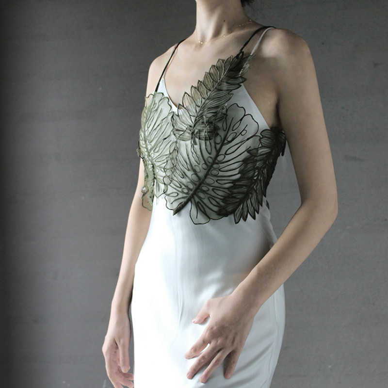 Sexy Ougen Yuan Crop Top Womens Summer Green Bralette Brassier Tops Backless Camisole Strap V Neck Tank Top 210625