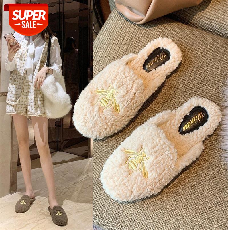 Bee embroidery plush slippers women outer wear lamb hair flat-bottomed half #166m, Black
Bee embroidery plush slippers women outer wear lamb hair flat-bottomed half #166m, Black