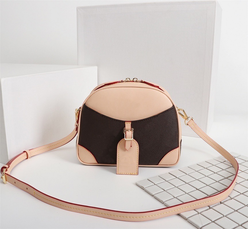 Backpack Felicie Saddle bag 2021Mini Designer marmont Onthego purse Dingdanduoduo888 handbag Louisbags_18 marc Snapshot Bags M66778 Original
Backpack Felicie Saddle bag 2021Mini Designer marmont Onthego purse Dingdanduoduo888 handbag Louisbags_18 marc Snapshot Bags M66778 Original