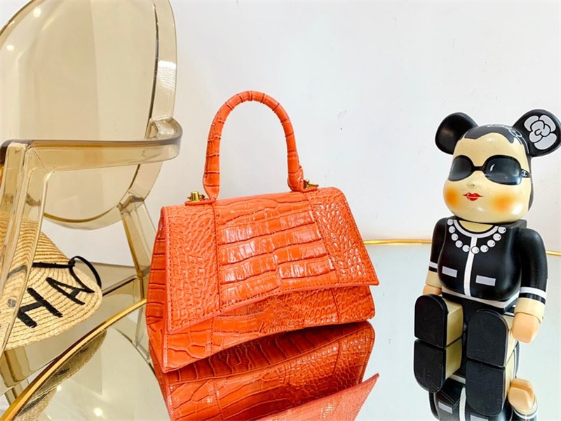 Mccartney Women Fashion Camera Bag Strap Shoulder bag High Quality Leather Handbag, 01
Mccartney Women Fashion Camera Bag Strap Shoulder bag High Quality Leather Handbag, 01