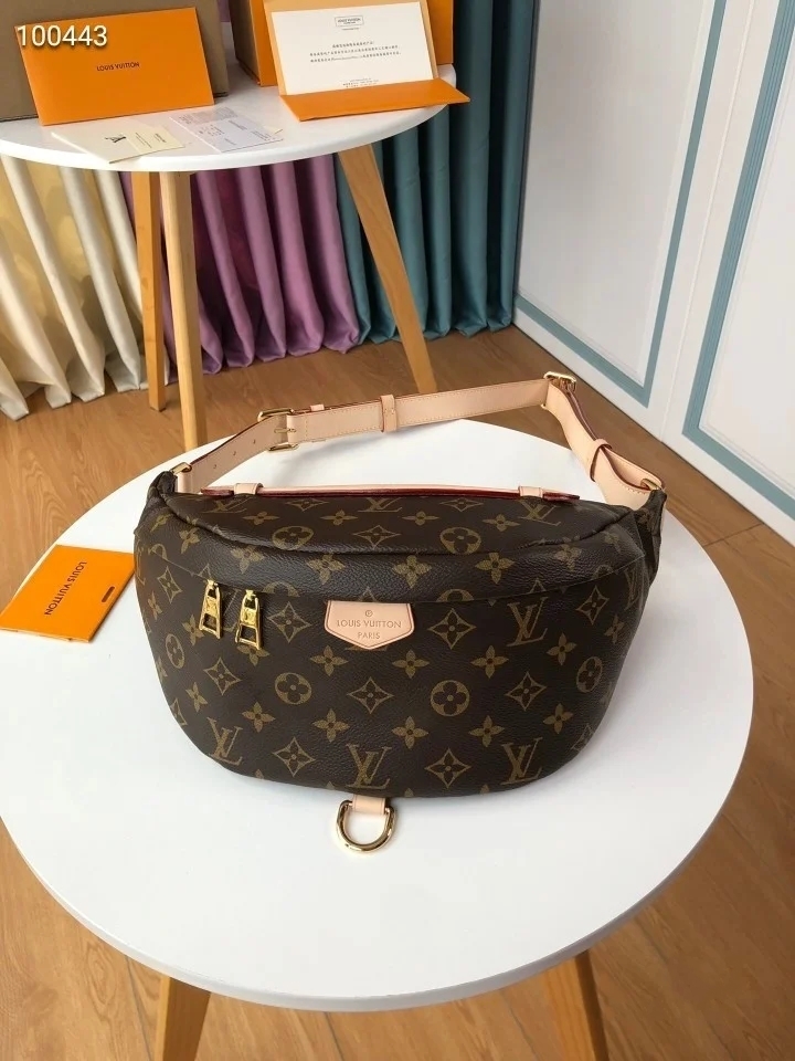 177 LV LOUIS Designers VITTON Bumbag Leather Cross Body luxurys men women Shoulder Bag Temperament belt crossbody Fann
177 LV LOUIS Designers VITTON Bumbag Leather Cross Body luxurys men women Shoulder Bag Temperament belt crossbody Fann