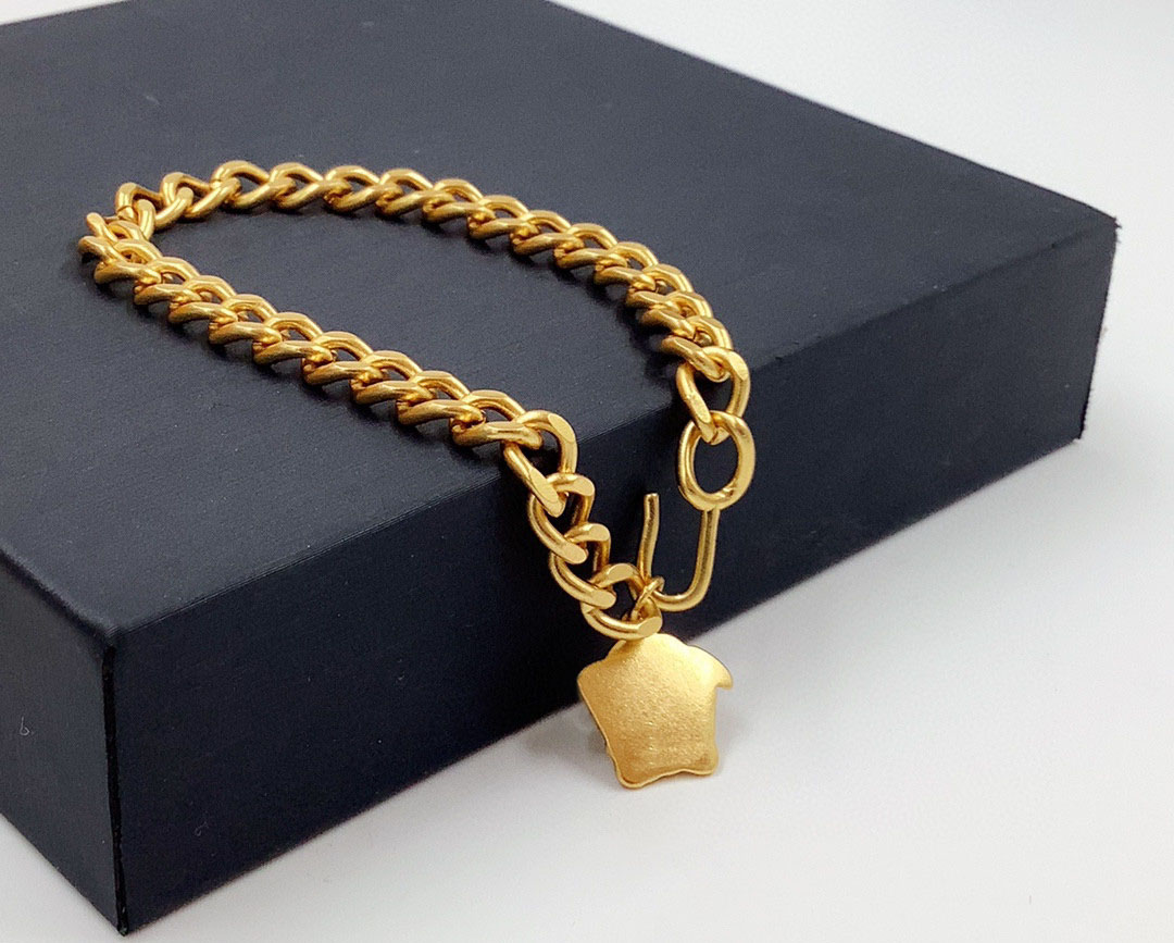 Fashion gold Link Chain bracelets bangles necklace for mens Women Party Wedding Lovers gift engagement jewyelry for Bride With BOX
Fashion gold Link Chain bracelets bangles necklace for mens Women Party Wedding Lovers gift engagement jewyelry for Bride With BOX