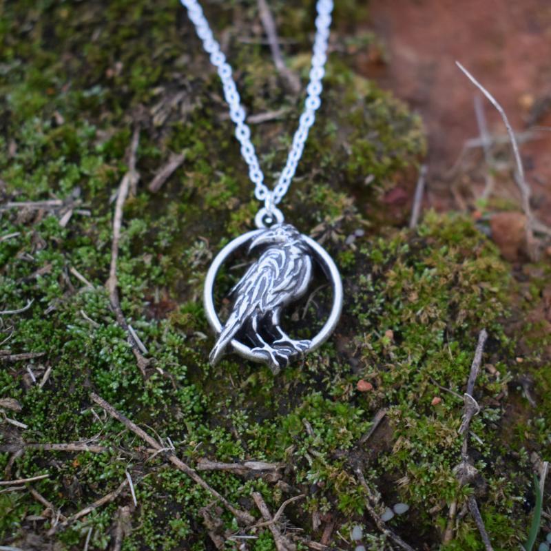 Chains Animal Viking Raven Crow Necklace Talisman, Silver 
Chains Animal Viking Raven Crow Necklace Talisman, Silver