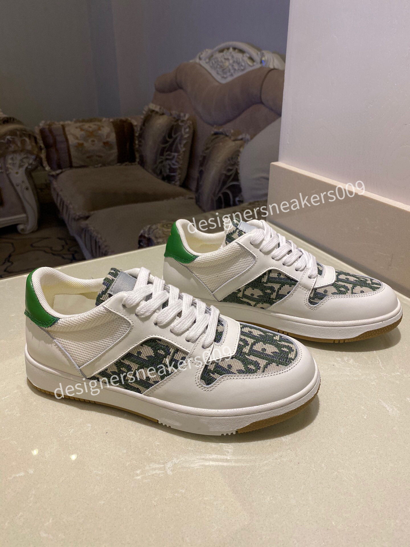 2021 Vintage shoes Luxury Designer Logo Print Check Cotton Sneakers men women casual canvas shoe size35-46, 01
2021 Vintage shoes Luxury Designer Logo Print Check Cotton Sneakers men women casual canvas shoe size35-46, 01