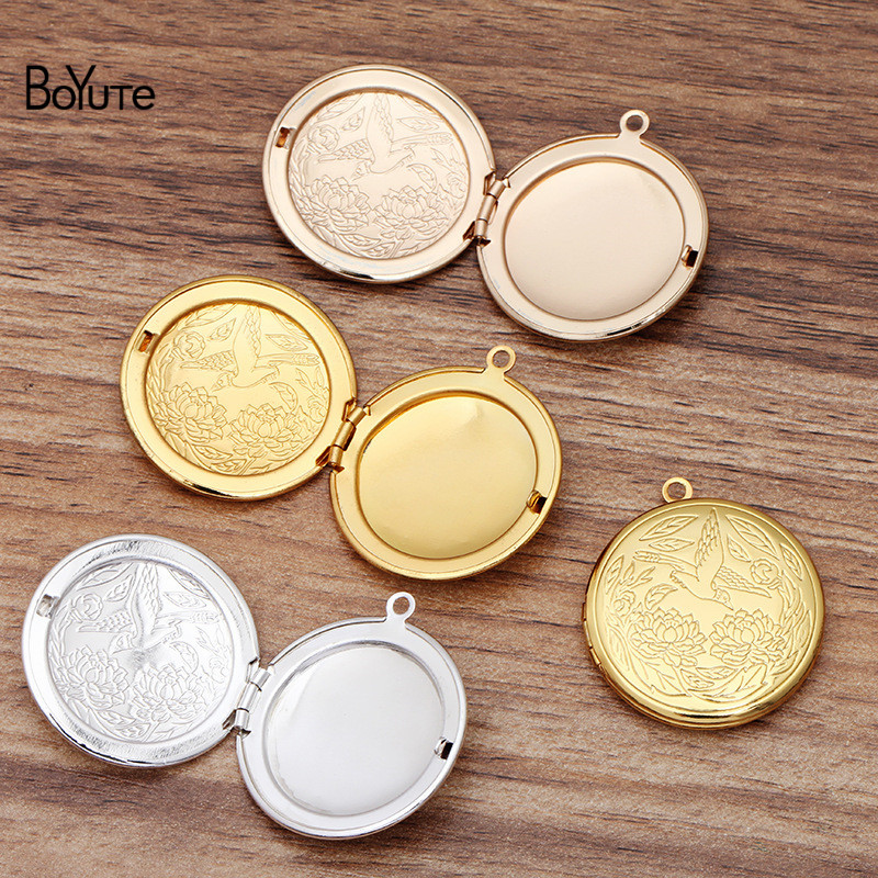 BoYuTe (10 Pieces/Lot) 31MM Round Shaped Metal Brass Flower Bird Carved Locket Diy Memory Photo Locket Pendant Can Open, Silver
BoYuTe (10 Pieces/Lot) 31MM Round Shaped Metal Brass Flower Bird Carved Locket Diy Memory Photo Locket Pendant Can Open, Silver