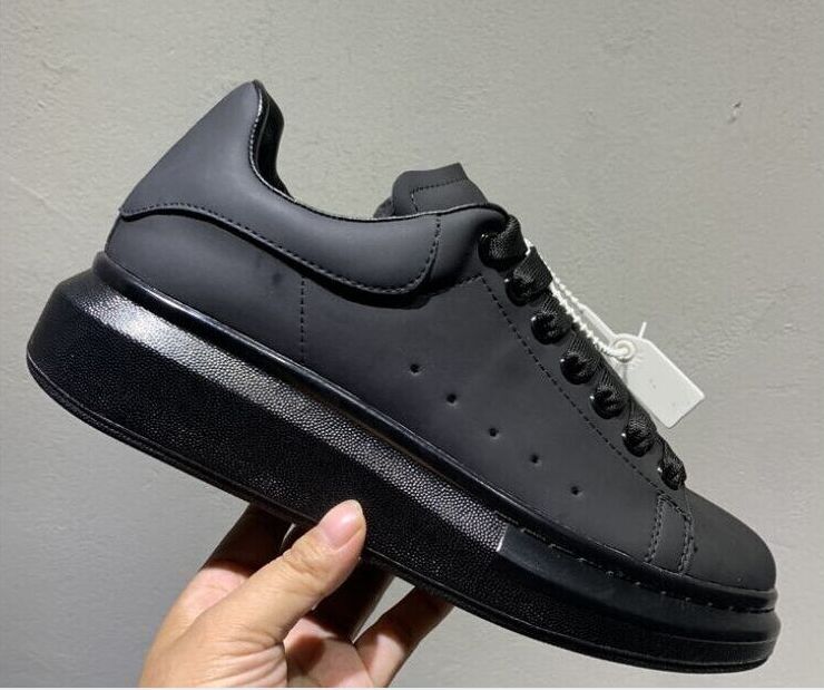 Top quality 2021 designer Men fashion casual shoes luxury espadrille mens women platform Couple Shoe sneakers 35-44 c8, 21
Top quality 2021 designer Men fashion casual shoes luxury espadrille mens women platform Couple Shoe sneakers 35-44 c8, 21