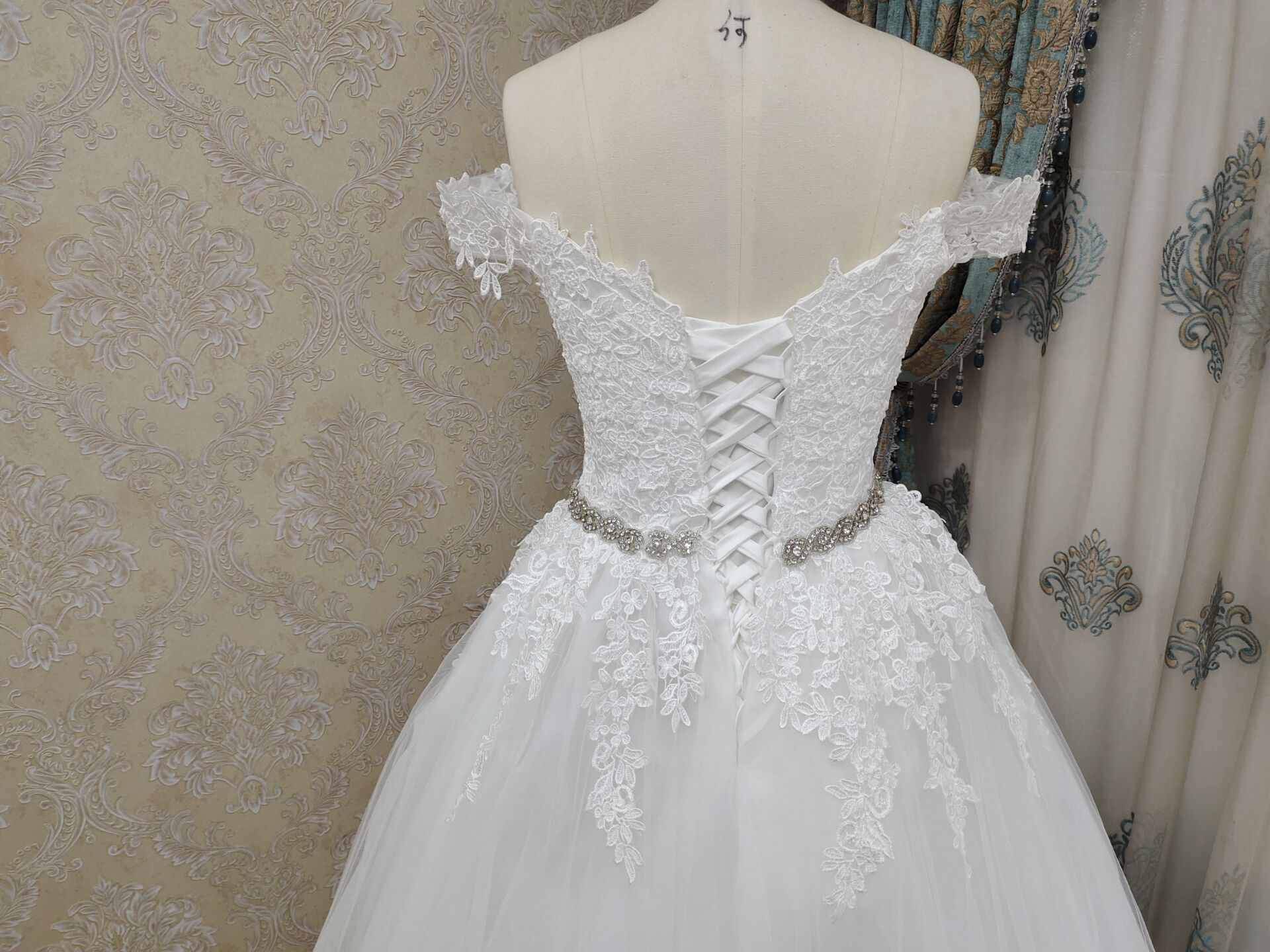 ZJ9183 Off Shoulder Country Wedding Dress 2021 Illusion Lace Long Sleeves A Line Bridal Gowns Tulle Covered Vestidos