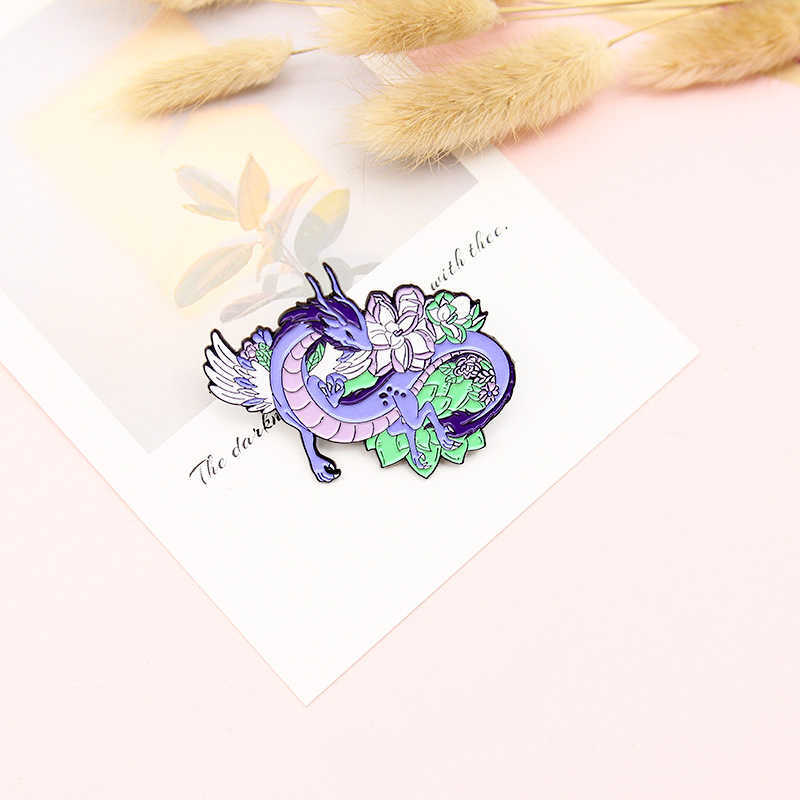 S-line body flying in the universe, Mouth Spitting flowers, Jixianglong creative oil dropping Brooch trend Badge
S-line body flying in the universe, Mouth Spitting flowers, Jixianglong creative oil dropping Brooch trend Badge