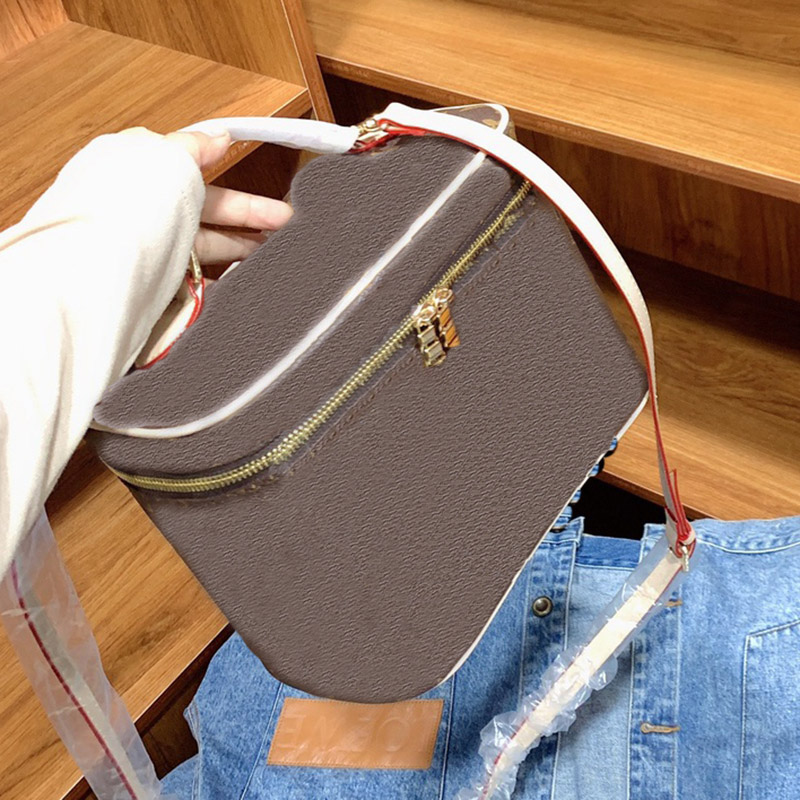 Fashion Womens Handbags Women's Drawstring High Quality Luxurys Designers Bags Letter Printed Handbag Shoulder Bag Purse Bucket CrossBody, Increase freight
Fashion Womens Handbags Women's Drawstring High Quality Luxurys Designers Bags Letter Printed Handbag Shoulder Bag Purse Bucket CrossBody, Increase freight
