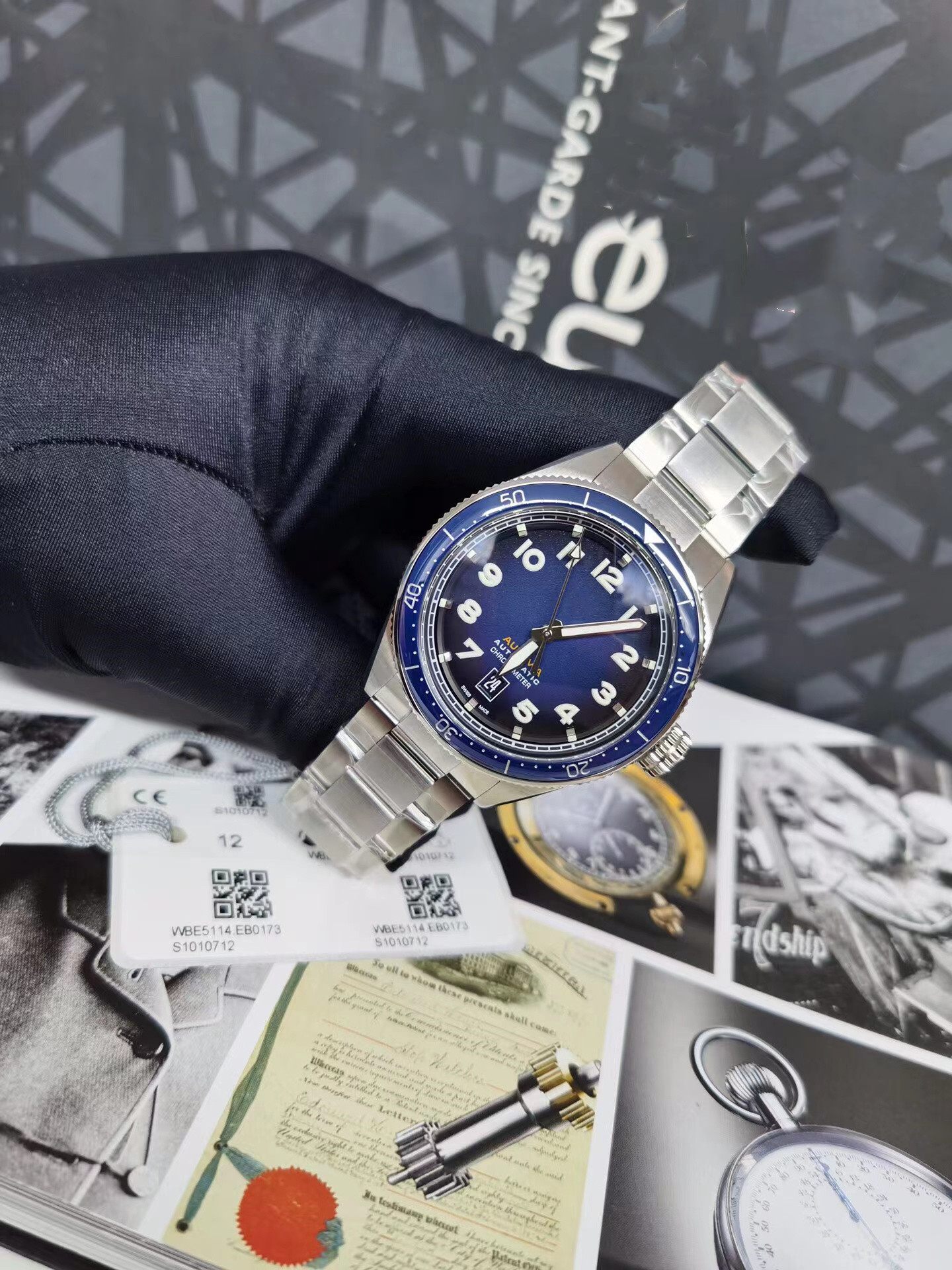 KOR Automatic mechanical watch diameter 42mm with Swiss SW200-1 movement sapphire crystal glass mirror 904 steel case strap case, As shown
KOR Automatic mechanical watch diameter 42mm with Swiss SW200-1 movement sapphire crystal glass mirror 904 steel case strap case, As shown