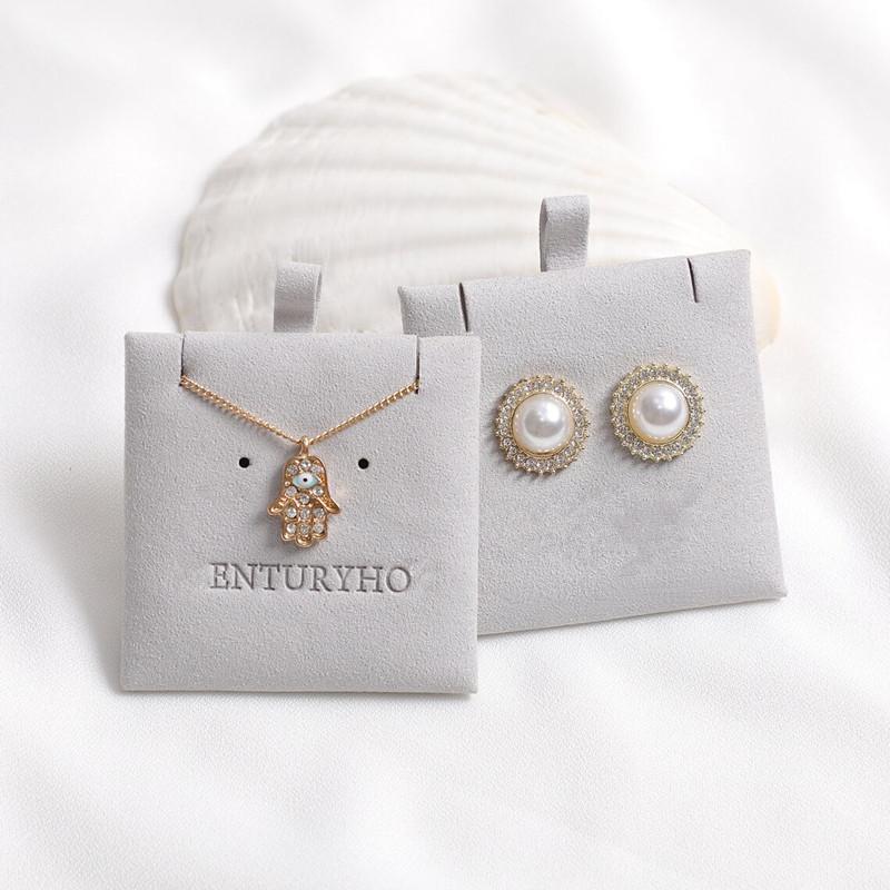 Gift Wrap 100pcs Customized Logo Microfiber Suedette Jewelry Packaging Display Pads Personalised Earrings Necklace Jewellery Insert Cards
Gift Wrap 100pcs Customized Logo Microfiber Suedette Jewelry Packaging Display Pads Personalised Earrings Necklace Jewellery Insert Cards