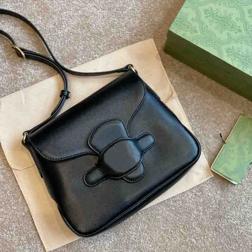 Designer retro style women shoulder Bag High quality solid color handbag Cute white soft leather bag Cross body Purse, Black
Designer retro style women shoulder Bag High quality solid color handbag Cute white soft leather bag Cross body Purse, Black