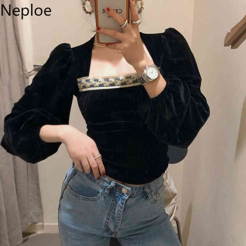 Neploe Black Velvet Women Blouses Lace Patchwork Square Collar Lantern Sleeve Shirts Korean Vintage Elegant Blouse Tops Female 210422