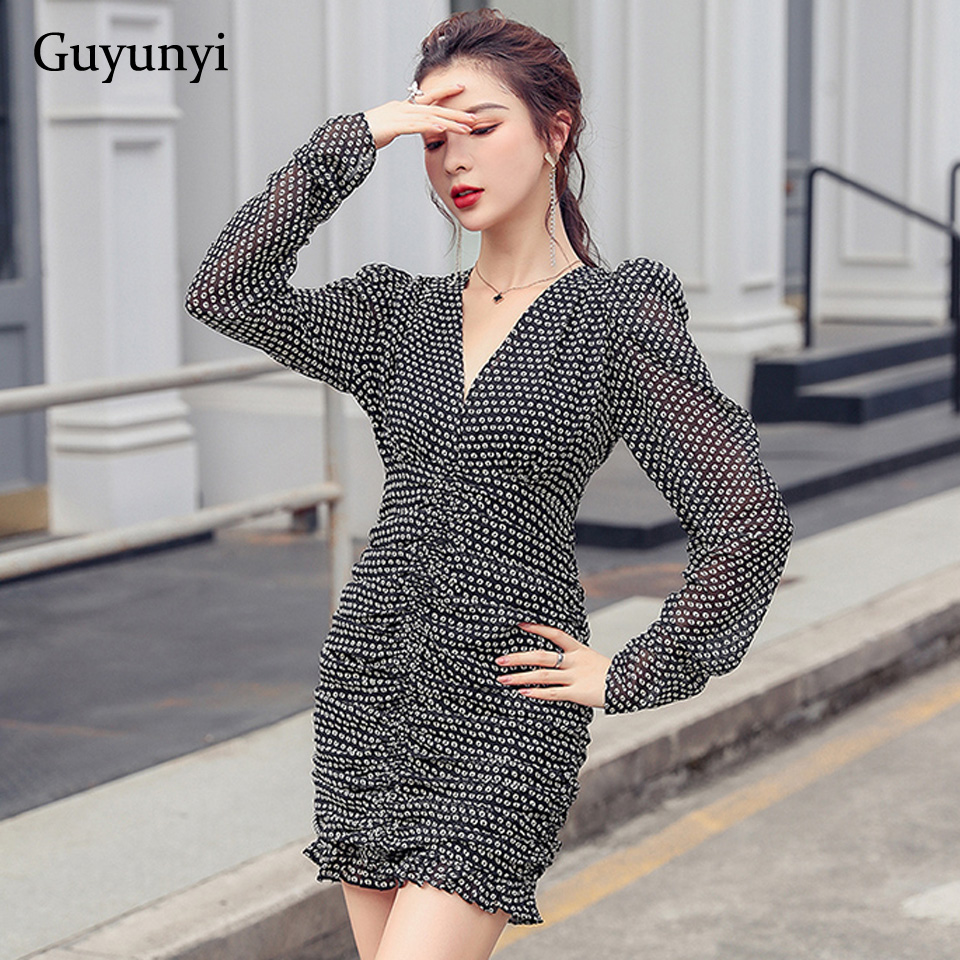 black white chiffon dress 2021 autumn high waist folds mini dress v-neck temperament puff sleeve fashion high street dress women, Black;gray
black white chiffon dress 2021 autumn high waist folds mini dress v-neck temperament puff sleeve fashion high street dress women, Black;gray