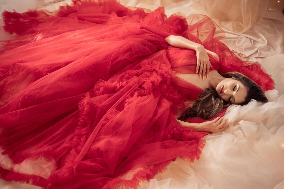 Ruffles Red Kimono Women Dresses Robe for Photoshoot Extra Puffy Sleeves Prom Gowns African Cape Cloak Maternity Dress Photography