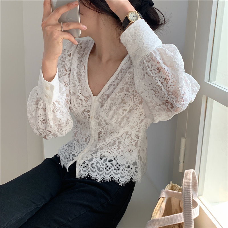 Delicate Girls Gentle Sexy Large Size Lace Light Fashion Slim Women White V-Neck Sweet Chic OL Short Shirts 210421