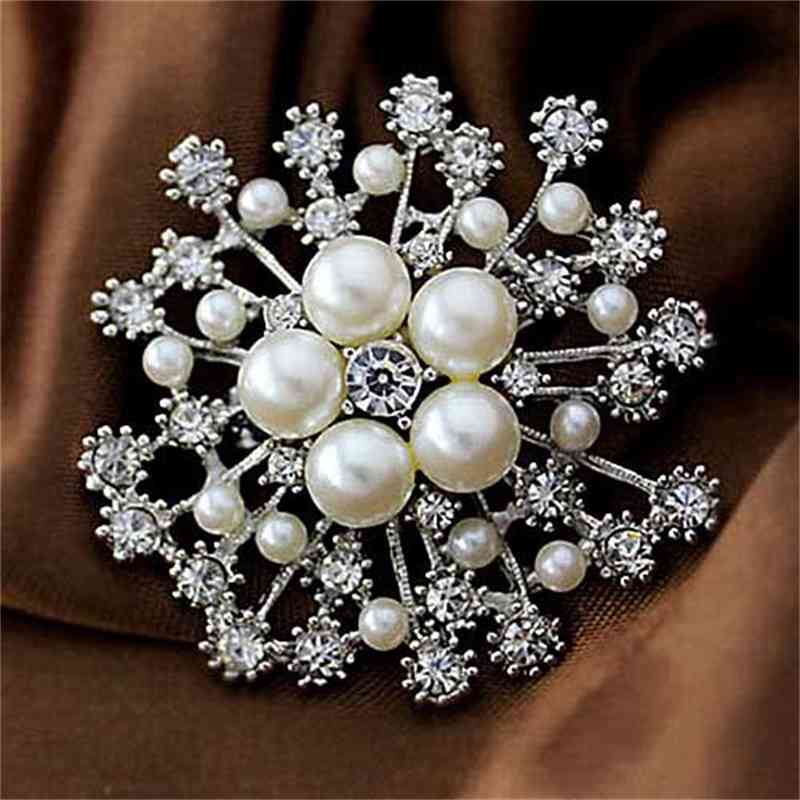 Brooch Women's Clothing Accessories Large Snowflake Pearl Crystal Exquisite Flower Pin