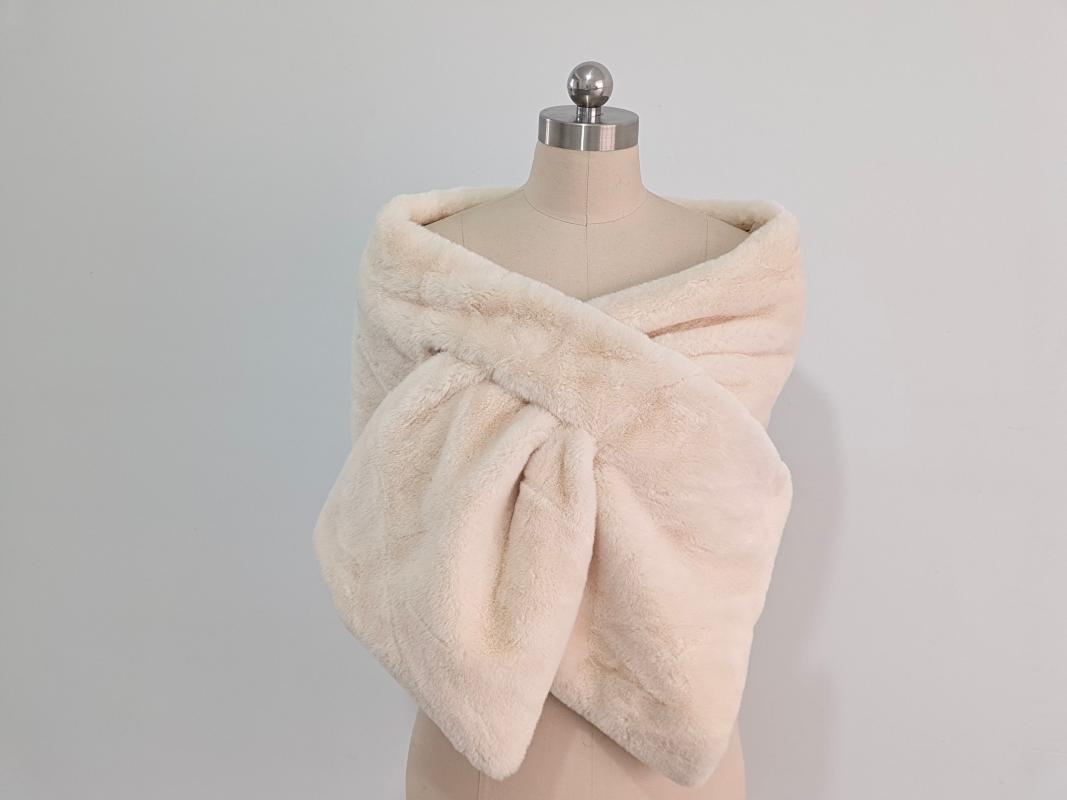 Wraps & Jackets Champagne Bride Faux Fur Warm Cloak Winter Women's Party Ivory Wedding Shawl Accessories
Wraps & Jackets Champagne Bride Faux Fur Warm Cloak Winter Women's Party Ivory Wedding Shawl Accessories