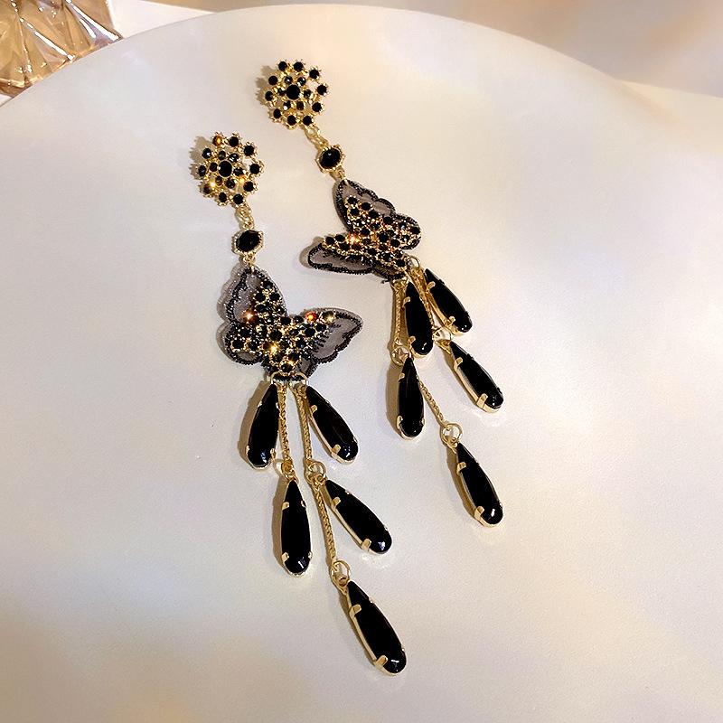 Dangle & Chandelier Europe And America Temperament Exaggerated Black Crystal Rhinestones Butterfly Long Tassel Earrings Fashion Female Jewel
Dangle & Chandelier Europe And America Temperament Exaggerated Black Crystal Rhinestones Butterfly Long Tassel Earrings Fashion Female Jewel