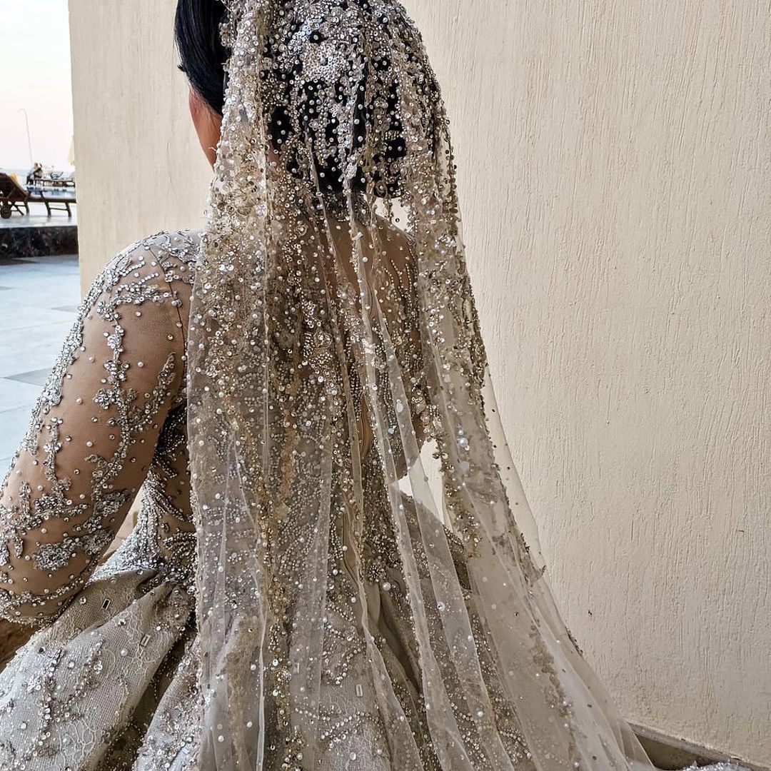 Saudi Arabia Full Beading Ball Gown Wedding Dress High Neck Long Sleeve Luxury Lace Sequins Appliques Bridal Gowns Crystal Bride robes de mariée