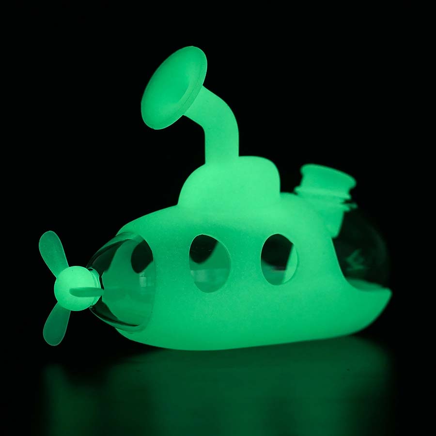 Glow in the dark Water pipe Submarine smoking dab rig hookah glass bong pipes tobacco bubbler
Glow in the dark Water pipe Submarine smoking dab rig hookah glass bong pipes tobacco bubbler
