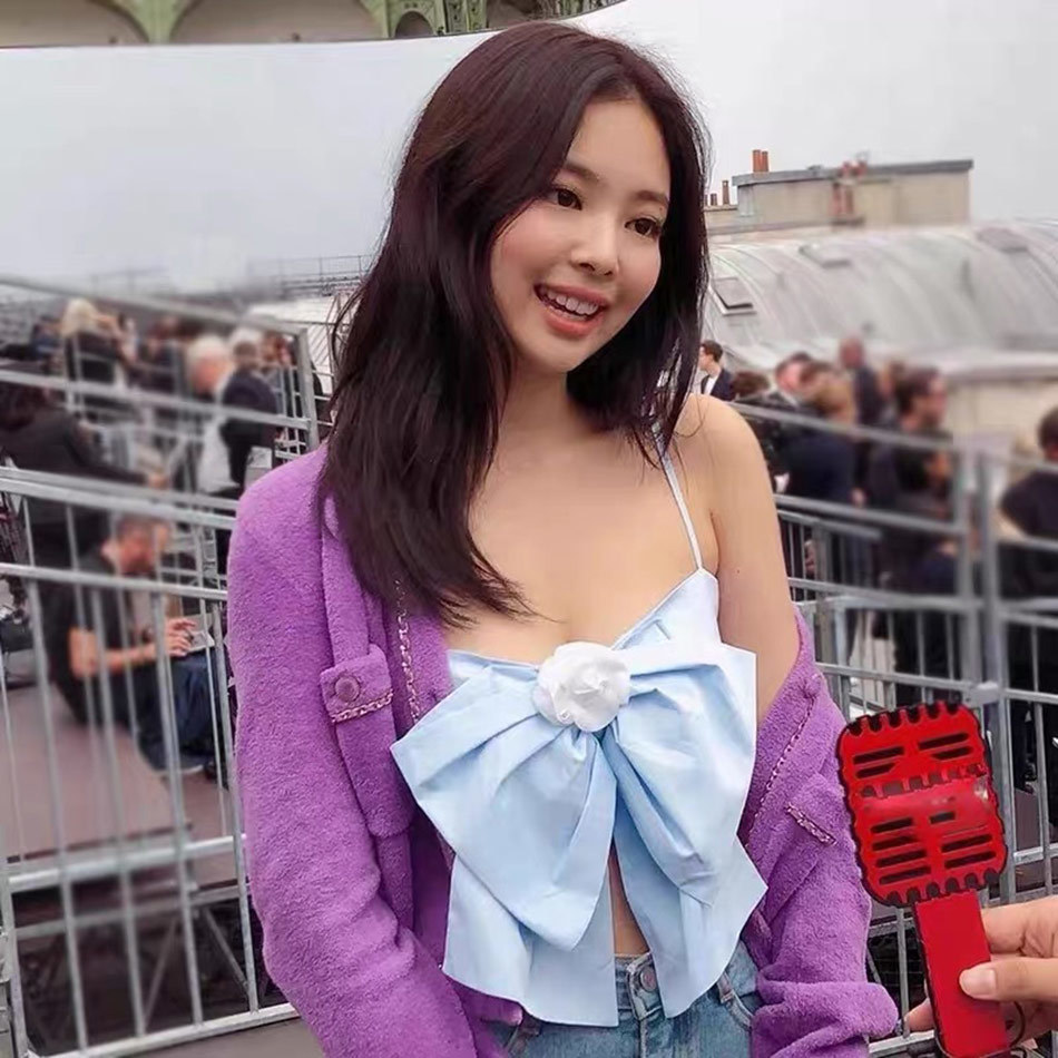 Summer Fashion Women's Vest Tops Italian Spaghetti Strap Sleeveless Bow Strapless Shoulder Top Vacation Beach Wear 210524