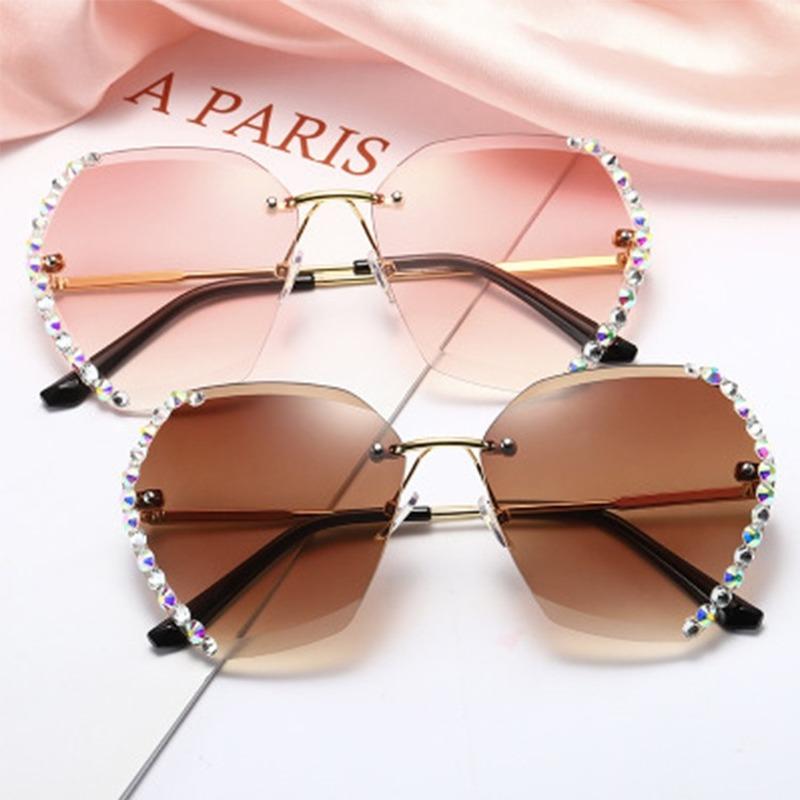 Sunglasses Fashion Ladies Rimless UV400 Protection Glasses Brand Designer Decoration Rhinestone Luxury Women Shades
Sunglasses Fashion Ladies Rimless UV400 Protection Glasses Brand Designer Decoration Rhinestone Luxury Women Shades