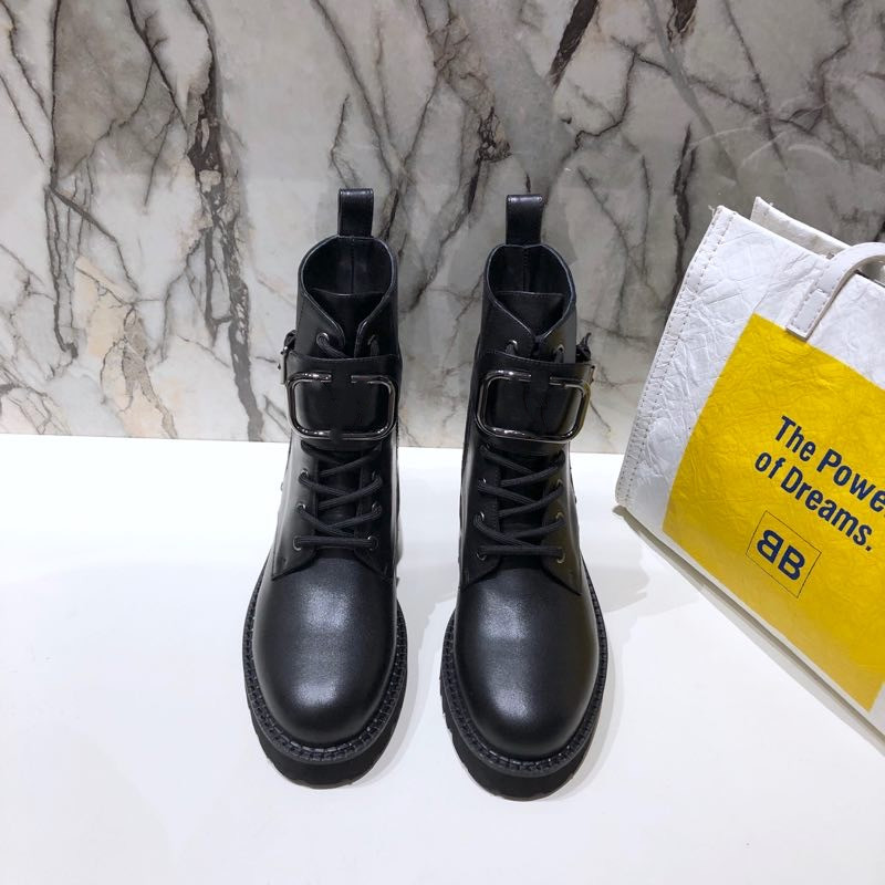 Brushed Real Leather and Nylon Combat Boots Women Designers winter Martin ankle boots Platform Outdoor Booties Big size with box 0615, 01
Brushed Real Leather and Nylon Combat Boots Women Designers winter Martin ankle boots Platform Outdoor Booties Big size with box 0615, 01