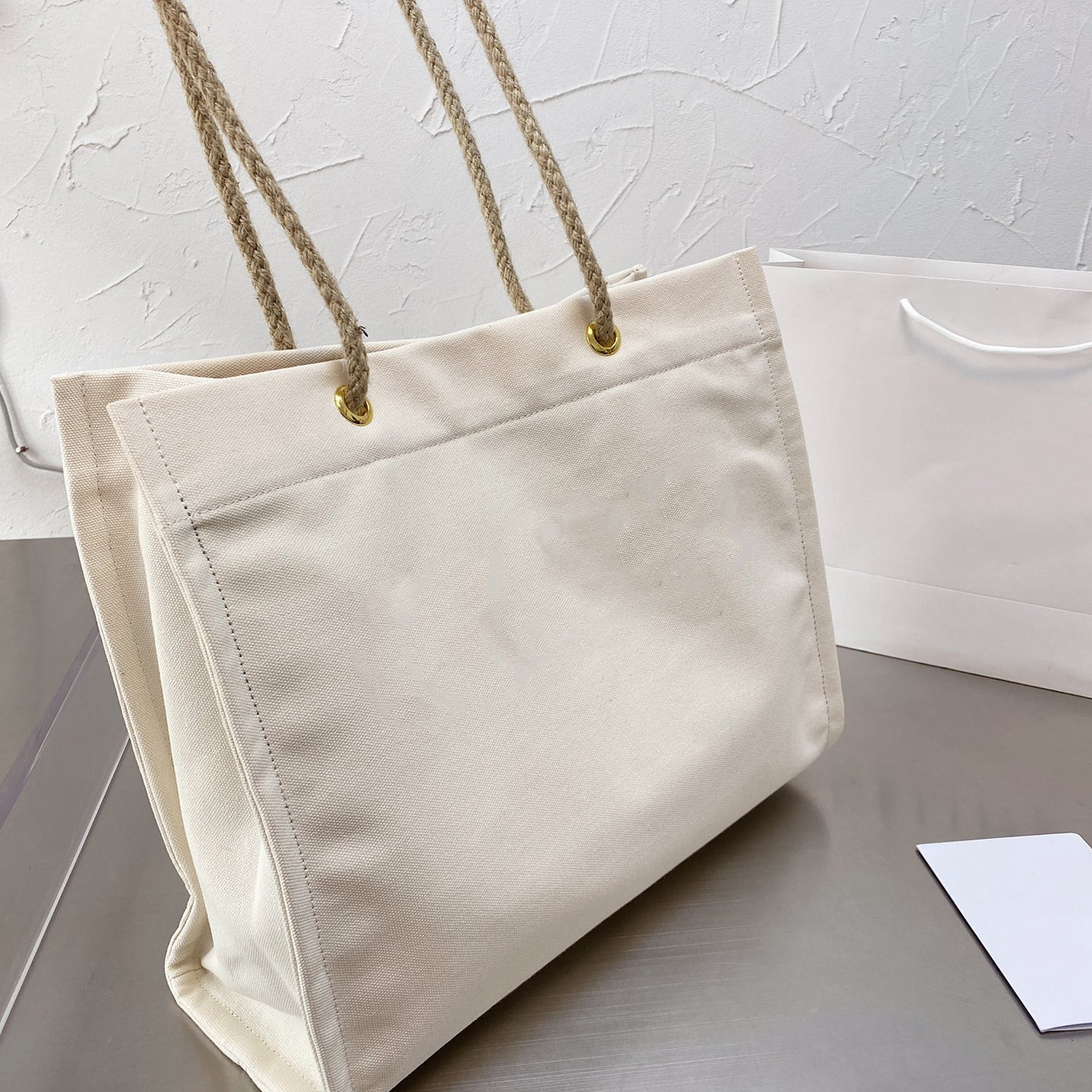 Luxurys Designers Bags Handbag Women Shopping Bag Large Quantity Totes High Quanlity Female Shoulder Bagss Five Colors To Choose Big Brand, Coloer choose
Luxurys Designers Bags Handbag Women Shopping Bag Large Quantity Totes High Quanlity Female Shoulder Bagss Five Colors To Choose Big Brand, Coloer choose