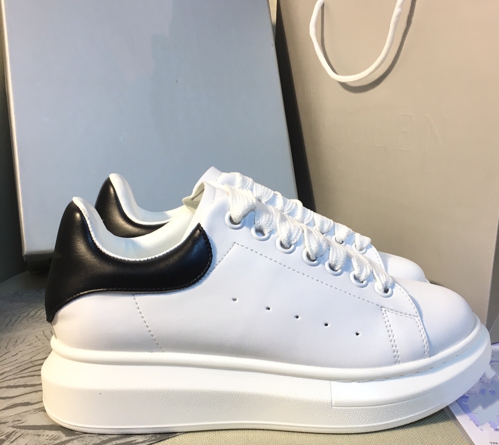 2021 men and women sports shoes designer basketball walking sports casual shoes men women boarding shoes spring autumn essential size 34-45, Black
2021 men and women sports shoes designer basketball walking sports casual shoes men women boarding shoes spring autumn essential size 34-45, Black