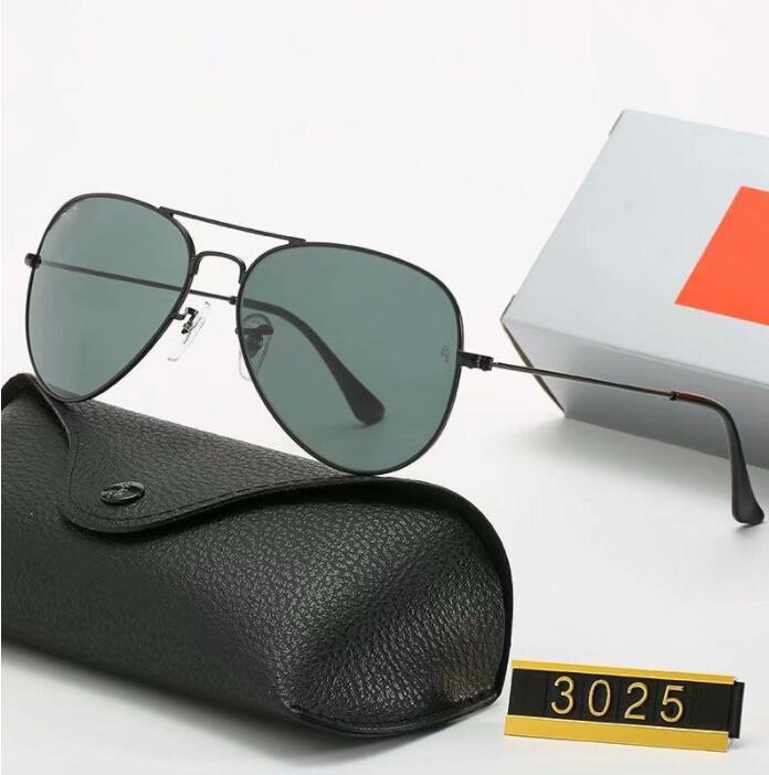 Fashion Classic Designer Sunglasses Brand Vintage Pilot Sun Glasses Polarized UV400 Men Women 58mm Glass Lenses 3025
Fashion Classic Designer Sunglasses Brand Vintage Pilot Sun Glasses Polarized UV400 Men Women 58mm Glass Lenses 3025