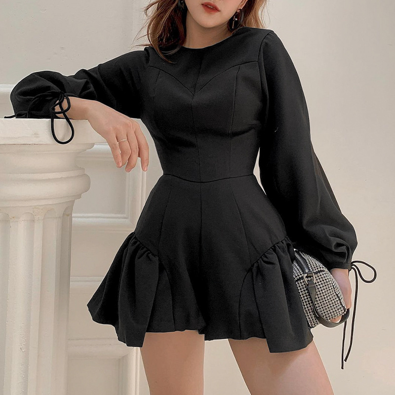 Sexy O Neck Women's Dress Black Drawstring Long Sleeve Mini Party Dress Ruffle Elegant Clothes 210521
Sexy O Neck Women's Dress Black Drawstring Long Sleeve Mini Party Dress Ruffle Elegant Clothes 210521