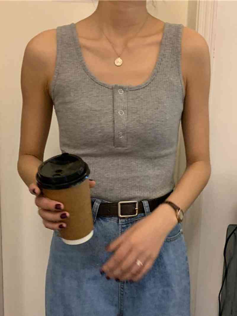 MATAKAWA Solid Color Sleeveless Outer Wear Camisole Female Summer Crop Top Hong Kong Style Korean Tank Top Slim Short Base Camis 210513