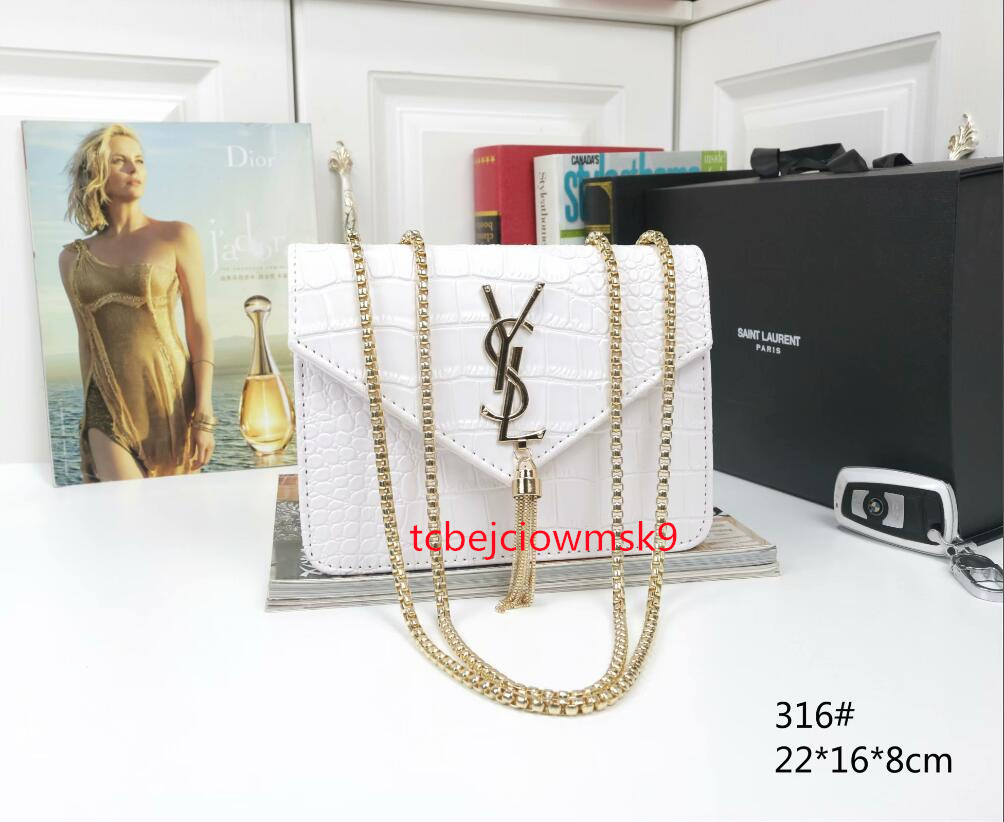 05
yslsellwomen high quality leather handbag chain bag Envelope Shoulder Bags Messenger Dinner bag tote Shopping bag, Black;brown
05
yslsellwomen high quality leather handbag chain bag Envelope Shoulder Bags Messenger Dinner bag tote Shopping bag, Black;brown