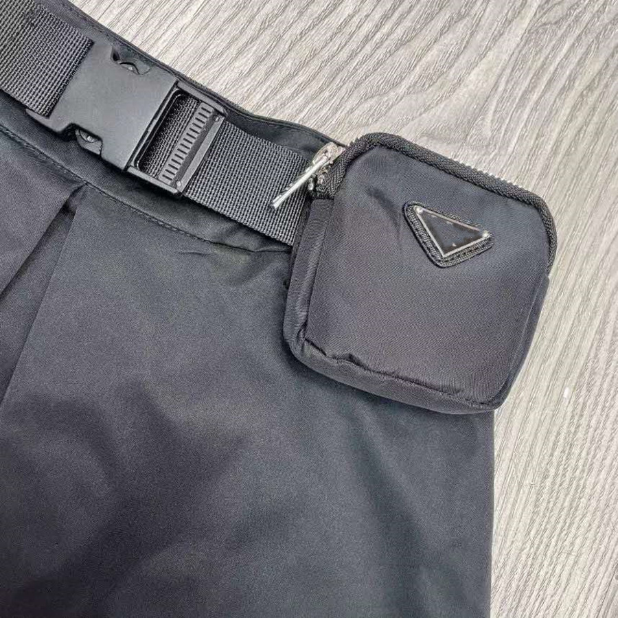 2021 Nylon Triangle Spring and Summer New p Family Detachable Bag with High Waist A-line Skirt for Women 419P, Black
2021 Nylon Triangle Spring and Summer New p Family Detachable Bag with High Waist A-line Skirt for Women 419P, Black