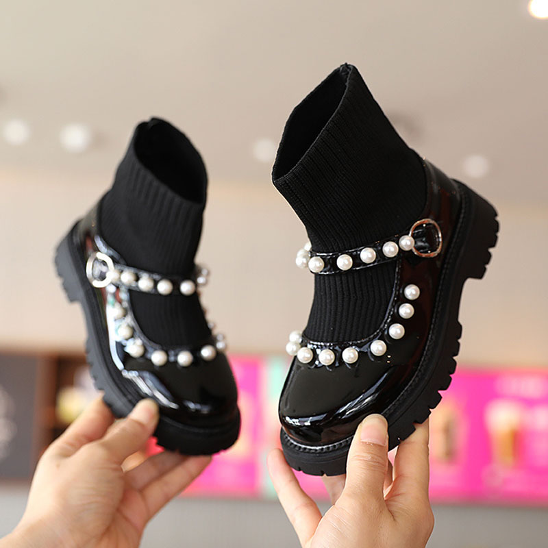 Kids Pearl Buckle Shoes For Girl Knit Ankle Boots Slip-on Round Toes Leather Boot 2021 Child School Uniform Dress Shoe Black Beige 26-36 #B233
Kids Pearl Buckle Shoes For Girl Knit Ankle Boots Slip-on Round Toes Leather Boot 2021 Child School Uniform Dress Shoe Black Beige 26-36 #B233
