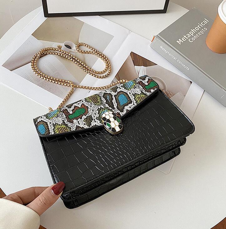 Factory wholesale women chain bag elegant atmosphere crocodile handbag street fashions embossed leather handbags flip fashion buckle shoulder bags
Factory wholesale women chain bag elegant atmosphere crocodile handbag street fashions embossed leather handbags flip fashion buckle shoulder bags