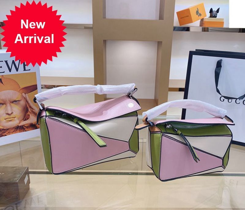 hangbagleather Net color red match Luojia puzzle geometry bag, Loew pillow mini messenger bag zly
hangbagleather Net color red match Luojia puzzle geometry bag, Loew pillow mini messenger bag zly