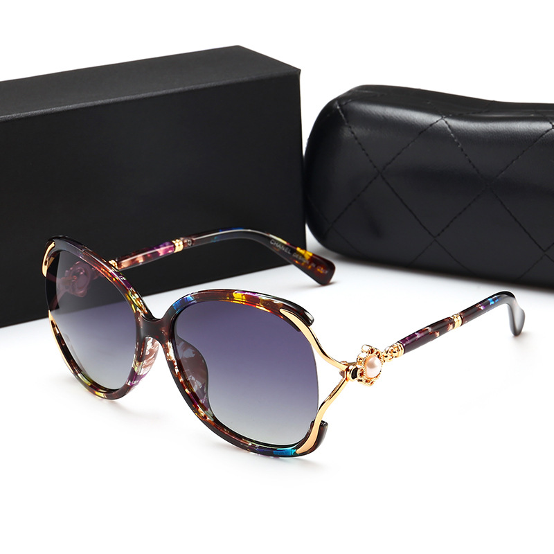 Top Quality Luxurious Polarized Sunglasses Goggle UV400 Women Ladies Trend Fashion pearl decorated temples Sun Glasses Black Gray Gradient Outdoor Eyeglasses
Top Quality Luxurious Polarized Sunglasses Goggle UV400 Women Ladies Trend Fashion pearl decorated temples Sun Glasses Black Gray Gradient Outdoor Eyeglasses